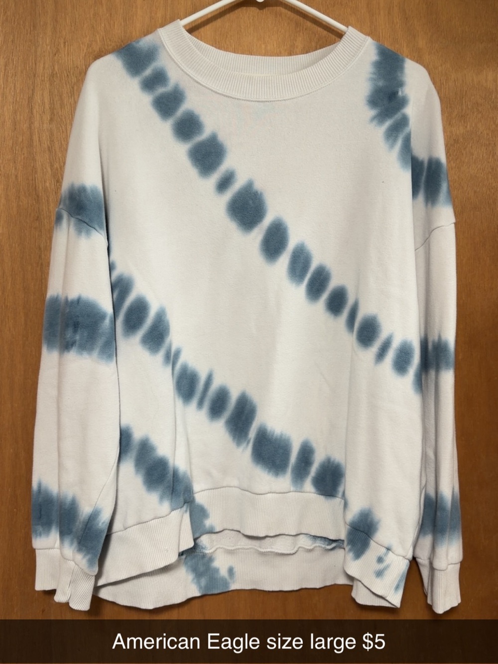 American Eagle White & Blue Tie-Dye Sweatshirt